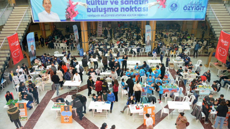 YENİŞEHİR BELEDİYESİ 8 İLDEN 500 ÖĞRENCİYİ ROBOT YARIŞMASINDA BULUŞTURDU