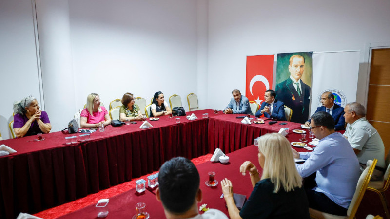 BAŞKAN ÖZYİĞİT, MAHALLE MUHTARIYLA BİR ARAYA GELDİ