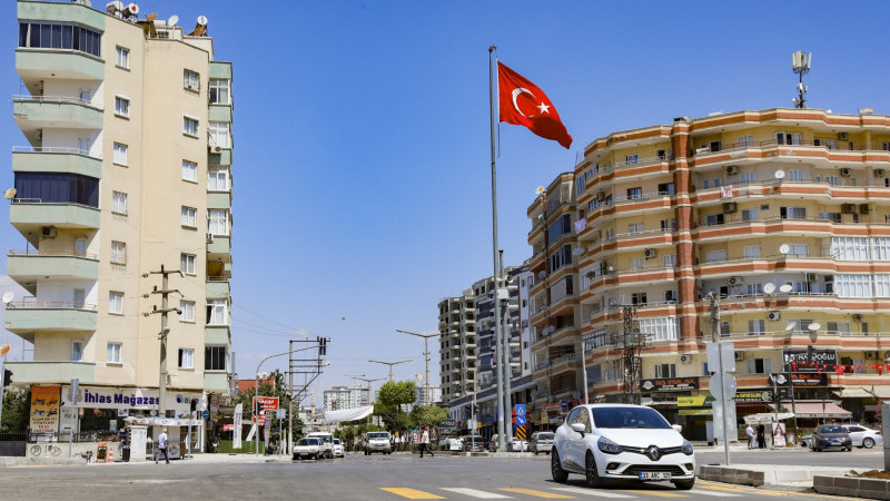BÜYÜKŞEHİR, TARSUS CETVEL KÖPRÜSÜ KAVŞAĞI’NI MODERN HALE GETİRDİ