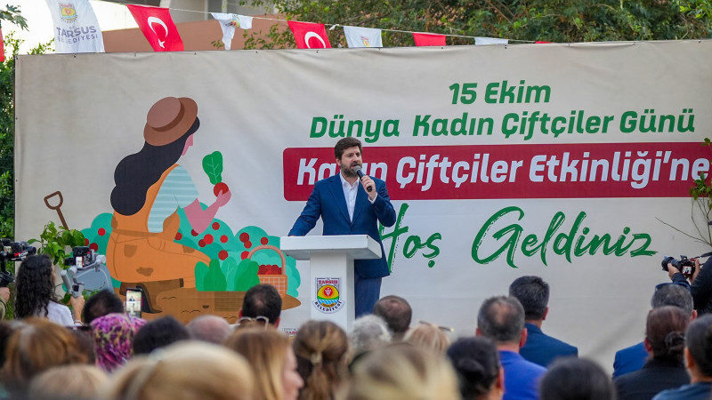 TARSUS BELEDİYE BAŞKANI ALİ BOLTAÇ, KADIN ÜRETİCİLERE “ENTER LİMON” FİDANI DAĞITTI