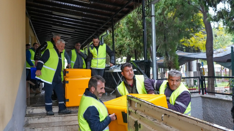BAYRAM SOFRASI EVLERE TAŞINDI