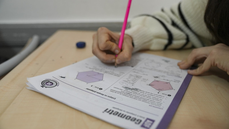 LİSE VE ÜNİVERSİTE YOLCULUĞUNDA, MERSİN BÜYÜKŞEHİR ÖĞRENCİLERİN YANINDA