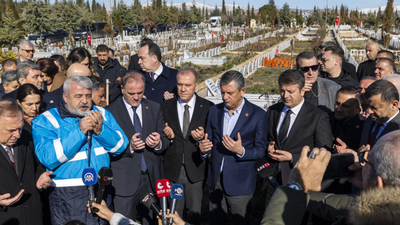 BAŞKAN SEÇER VE ÖZGÜR ÖZEL, 6 ŞUBAT’IN 3. YIL DÖNÜMÜNDE ADIYAMAN’DA